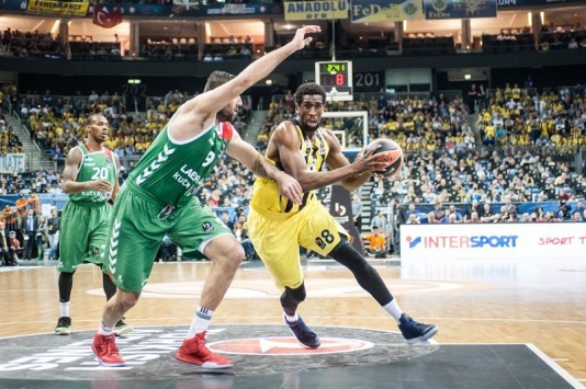 Final Four Euroleague: Φενέρμπαχτσε-ΤΣΣΚΑ Μόσχας ο τελικός! `Λύγισε` η Λαμποράλ