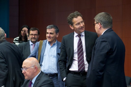Eurogroup Live: Ολονύχτιο θρίλερ για το χρέος! Παραμένουν ακόμα δυσκολίες με το ρόλο του ΔΝΤ - Υπό προϋποθέσεις τα εργαλεία ελάφρυνσης του χρέους