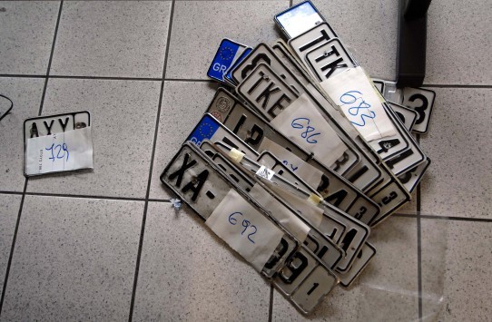 Πινακίδες: Τι αλλάζει για όσους θέλουν να τις καταθέσουν