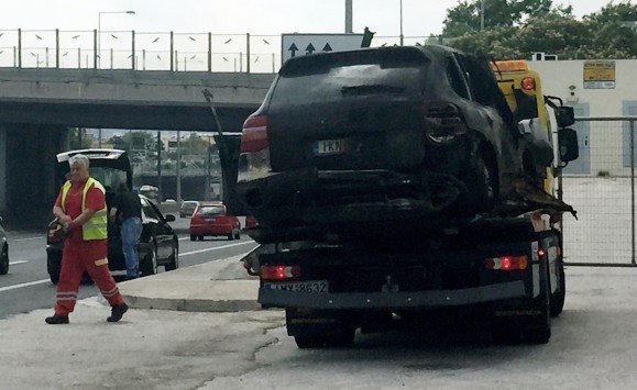 Τα πρώτα αποτελέσματα της έρευνας στο αυτοκίνητο του Παναγιώτη Μαυρίκου Τα πρώτα αποτελέσματα της έρευνας στο αυτοκίνητο του Παναγιώτη Μαυρίκου