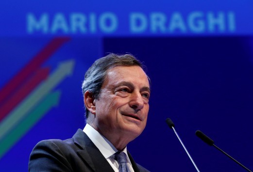 Το Reuters αποκαλύπτει πως ο `Super Mario` ετοιμάζει απόφαση βόμβα υπέρ της Ελλάδας - Τι θα αλλάξει για τις τράπεζες