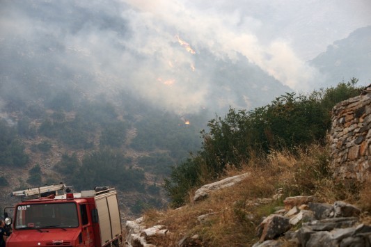 Μεγάλη φωτιά στην Εύβοια