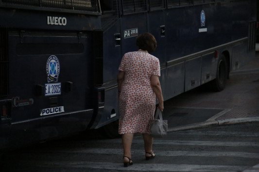 33χρονος αποπλάνησε 73χρονη στο Αιτωλικό - Πήγε στις ερημιές με τη μηχανή και προσπάθησε να τη βιάσει