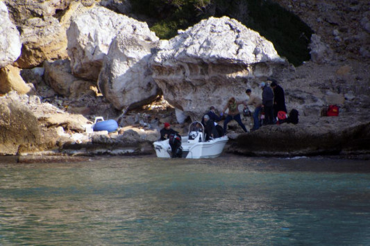 Δεκάδες πρόσφυγες ενοπίστηκαν στη Λακωνία