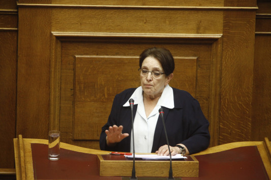 Παπαρήγα: «Έπαθα σοκ!» - «Ο Τσίπρας θέλει να εξαγοράσει συνειδήσεις» Παπαρήγα: «Έπαθα σοκ!» - «Ο Τσίπρας θέλει να εξαγοράσει συνειδήσεις»