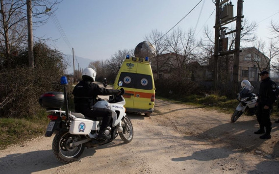 Βρέθηκε μαχαιρωμένος μέσα στο σπίτι του στο Ξυλόκαστρο!