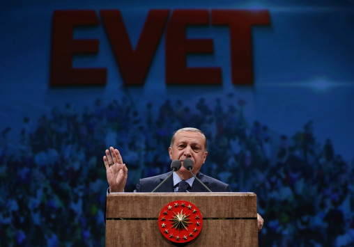 Βρυξέλλες: Οπαδοί του Ερντογάν μαχαίρωσαν τρεις Κούρδους! Σε κρίσιμη κατάσταση ένα θύμα!