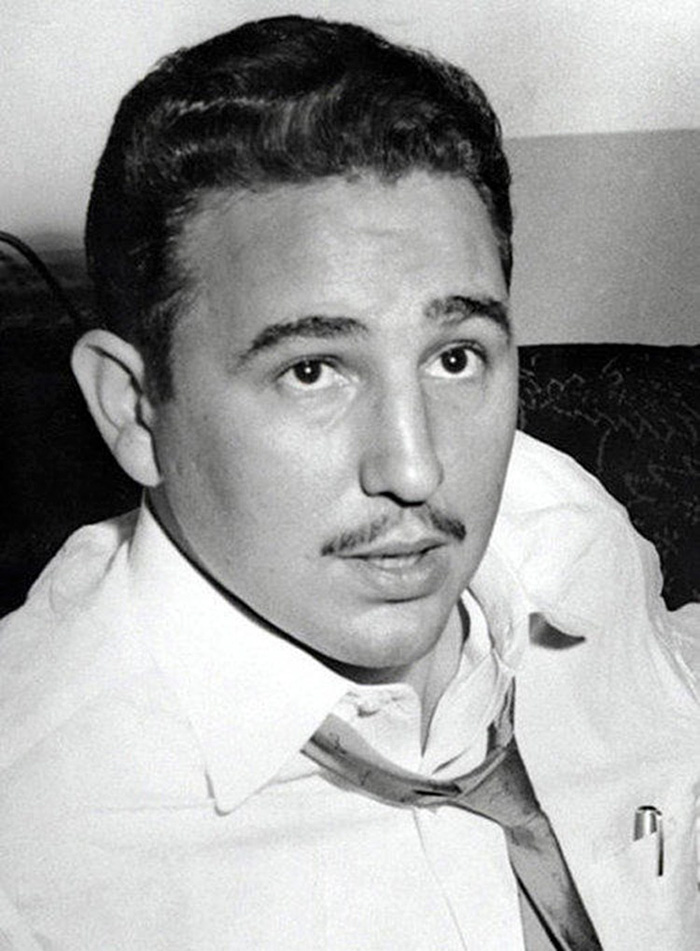 Ο Φιντέλ Κάστρο κατά την διάρκεια συνέντευξης το 1955