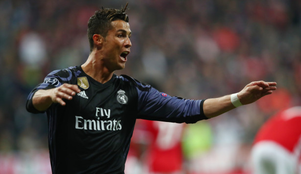 http://www.newsit.gr/files/Image/2017/04/14/resized/ronaldo_615_355.JPG