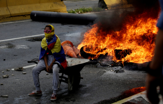 http://www.newsit.gr/files/Image/2017/04/25/VENEZUELA/resized/venezuela1_553_355.JPG