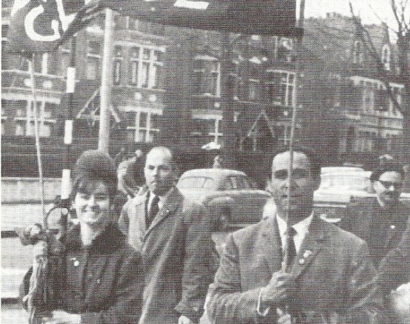 Με τον Λαμπράκη και τη σύζυγό του στο Λονδίνο 