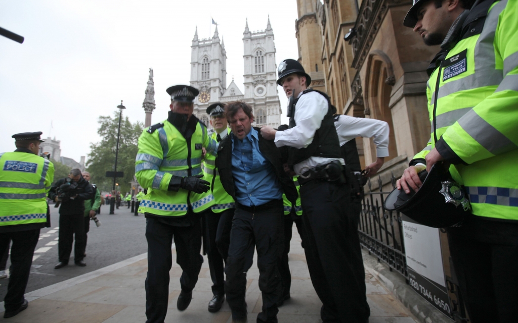 Και μια σύλληψη. Ο κύριος είναι ύποπτος...