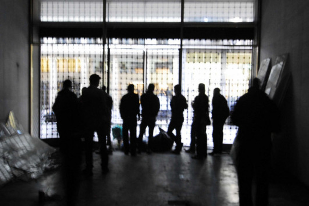 Μηνυτήρια αναφορά για τις ρατσιστικές επιθέσεις στον Ασπρόπυργο | Newsit.gr Μηνυτήρια αναφορά για τις ρατσιστικές επιθέσεις στον Ασπρόπυργο | Newsit.gr