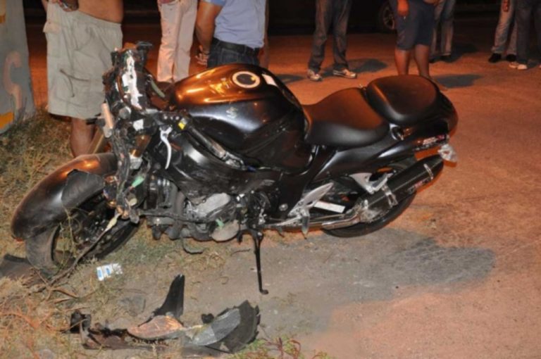 Φρικτό τροχαίο στα Τρίκαλα! Οδηγός μηχανής διαμέλισε δύο γυναίκες | Newsit.gr Φρικτό τροχαίο στα Τρίκαλα! Οδηγός μηχανής διαμέλισε δύο γυναίκες | Newsit.gr