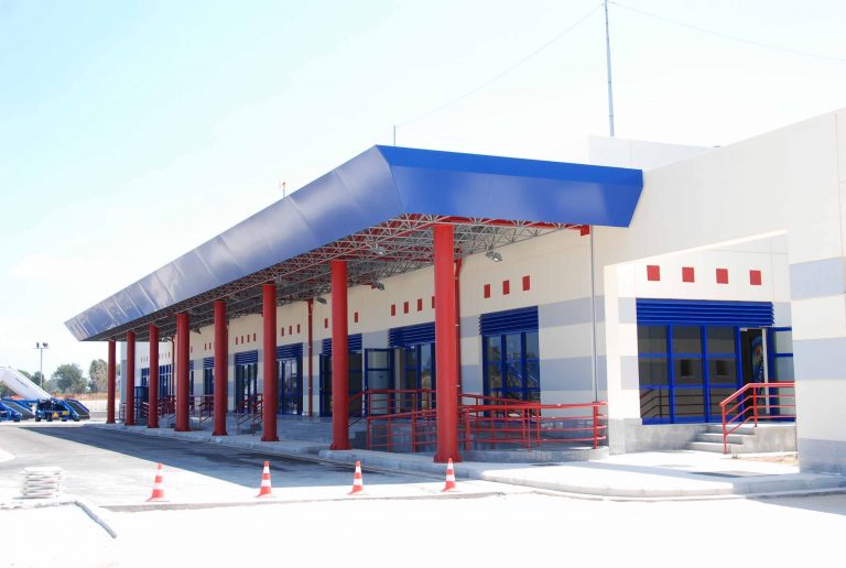 Αχαϊα: Νέες συλλήψεις αλλοδαπών στο αεροδρόμιο του Αράξου! | Newsit.gr Αχαϊα: Νέες συλλήψεις αλλοδαπών στο αεροδρόμιο του Αράξου! | Newsit.gr