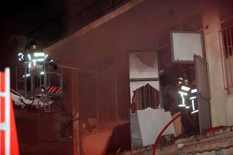 Θεσσαλονίκη: Εμπρησμός σε βιοτεχνία επίπλων! | Newsit.gr Θεσσαλονίκη: Εμπρησμός σε βιοτεχνία επίπλων! | Newsit.gr