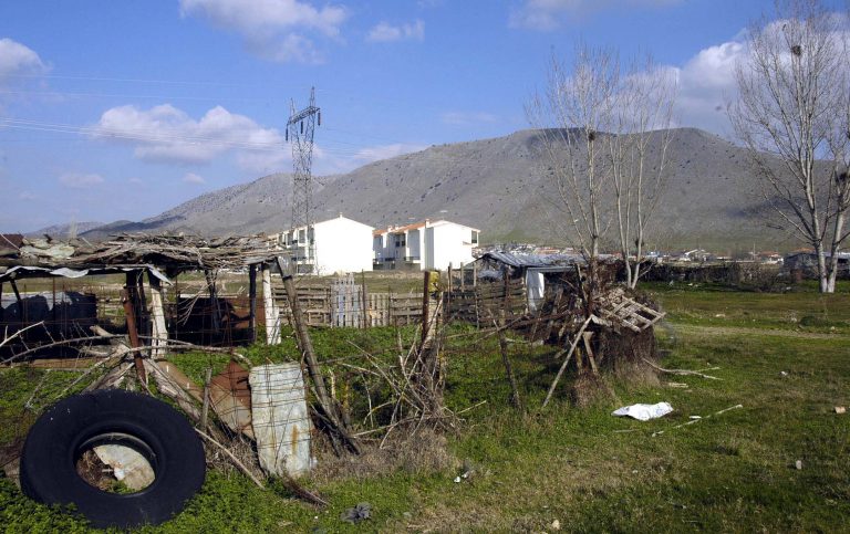 Αργολίδα: Τρεις εναντίον ενός μέσα στη στάνη | Newsit.gr Αργολίδα: Τρεις εναντίον ενός μέσα στη στάνη | Newsit.gr