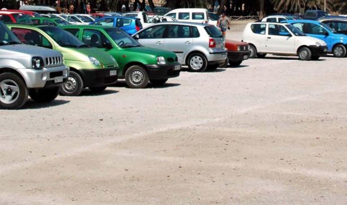 Πάτρα: Την «έστησε» στο πάρκινγκ του νοσοκομείου και «άνοιγε» αυτοκίνητα | Newsit.gr Πάτρα: Την «έστησε» στο πάρκινγκ του νοσοκομείου και «άνοιγε» αυτοκίνητα | Newsit.gr