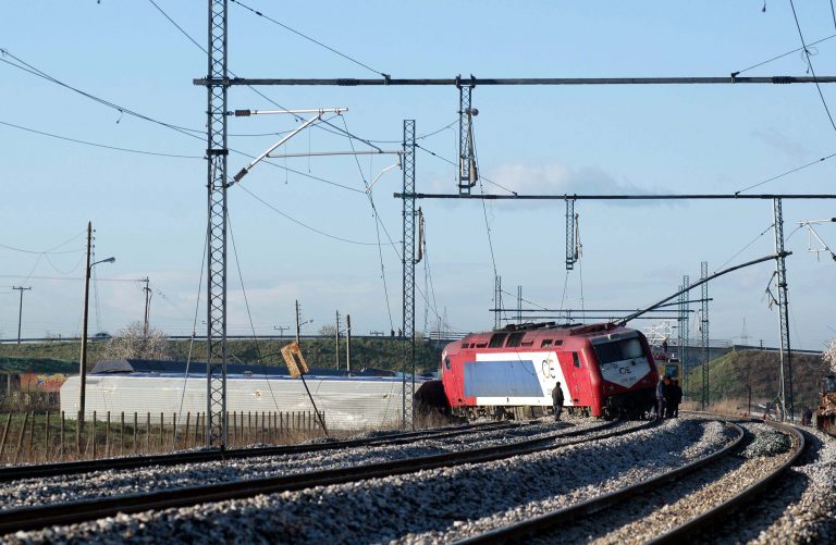 Εκτροχιασμός αμαξοστοιχίας στην Ξάνθη λόγω κακοκαιρίας – Βγήκαν μόνοι οι 110 επιβάτες – Το τρένο κόλλησε στη λάσπη! | Newsit.gr Εκτροχιασμός αμαξοστοιχίας στην Ξάνθη λόγω κακοκαιρίας – Βγήκαν μόνοι οι 110 επιβάτες – Το τρένο κόλλησε στη λάσπη! | Newsit.gr