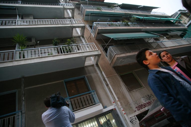 Λασίθι: Πέταξε τη γυναίκα του, από το παράθυρο του σπιτιού; | Newsit.gr Λασίθι: Πέταξε τη γυναίκα του, από το παράθυρο του σπιτιού; | Newsit.gr