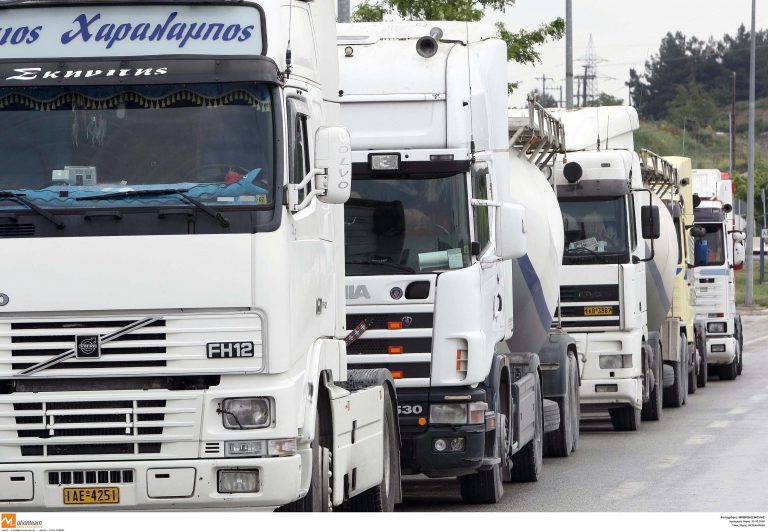Θεσσαλονίκη: Μεγάλη κίνηση φορτηγών στο ρεύμα προς Αθήνα | Newsit.gr Θεσσαλονίκη: Μεγάλη κίνηση φορτηγών στο ρεύμα προς Αθήνα | Newsit.gr