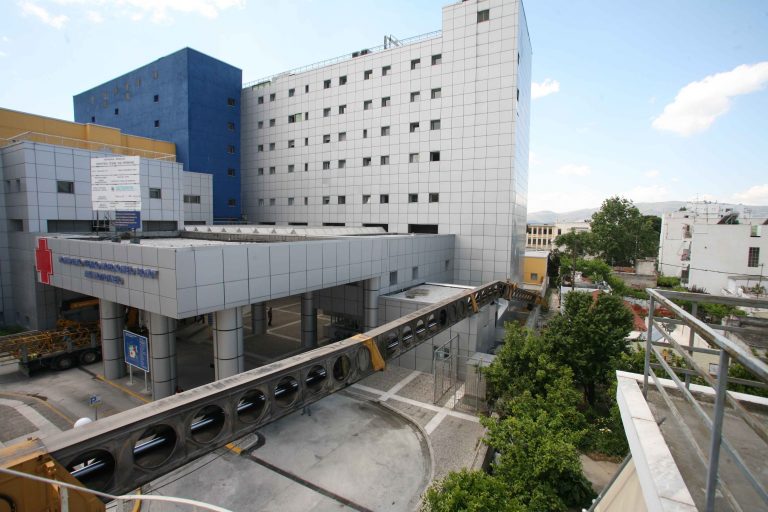 Βόλος:Συνταξιούχος ταξιτζής, πλήρωσε με τη ζωή του, την έλλειψη γιατρών! | Newsit.gr Βόλος:Συνταξιούχος ταξιτζής, πλήρωσε με τη ζωή του, την έλλειψη γιατρών! | Newsit.gr