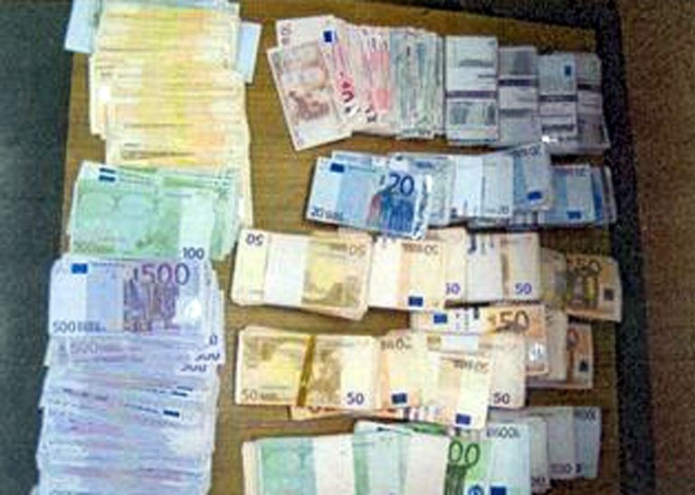 Γιαννιτσά: Πυροσβέστης και ποδοσφαιριστές σε κύκλωμα παράνομου στοιχήματος! | Newsit.gr Γιαννιτσά: Πυροσβέστης και ποδοσφαιριστές σε κύκλωμα παράνομου στοιχήματος! | Newsit.gr