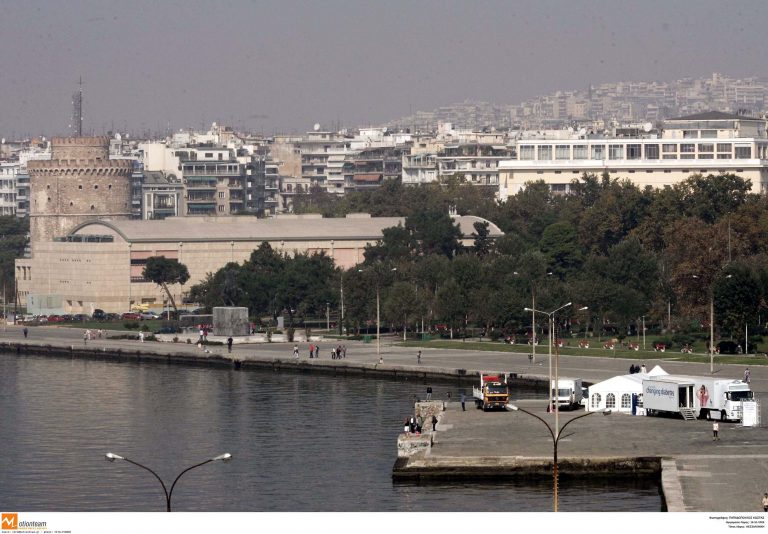 Θεσσαλονίκη: Στα χαρακώματα ξενοδόχοι και υπάλληλοι για το επίδομα ΔΕΘ! | Newsit.gr Θεσσαλονίκη: Στα χαρακώματα ξενοδόχοι και υπάλληλοι για το επίδομα ΔΕΘ! | Newsit.gr