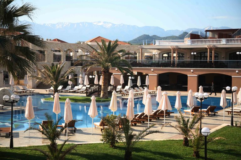 Ζάκυνθος: »Το all inclusive μας έχει στραγγαλίσει»! | Newsit.gr Ζάκυνθος: »Το all inclusive μας έχει στραγγαλίσει»! | Newsit.gr