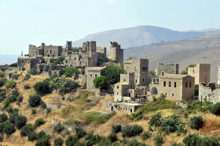 Μάνη: Θρίλερ με πτώμα νεαρού σε πύργο – Πρόκειται για γνωστό θύμα απαγωγής; | Newsit.gr Μάνη: Θρίλερ με πτώμα νεαρού σε πύργο – Πρόκειται για γνωστό θύμα απαγωγής; | Newsit.gr