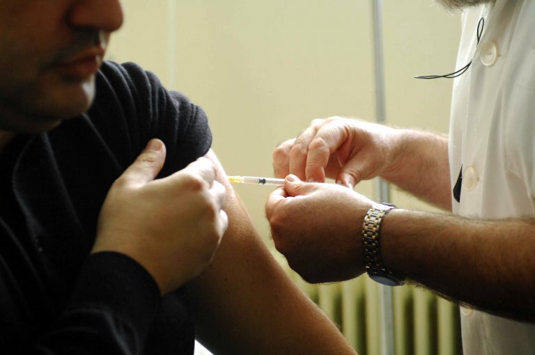 Νέα κρούσματα της γρίπης H1N1 | Newsit.gr Νέα κρούσματα της γρίπης H1N1 | Newsit.gr