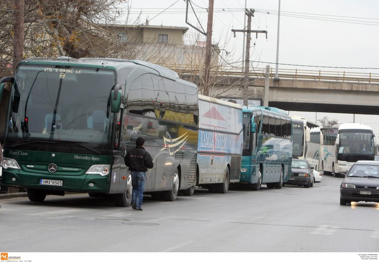 Θεσσαλονίκη: Τράβηξαν χειρόφρενο τα λεωφορεία των ΚΤΕΛ λόγω έλλειψης πετρελαίου! | Newsit.gr Θεσσαλονίκη: Τράβηξαν χειρόφρενο τα λεωφορεία των ΚΤΕΛ λόγω έλλειψης πετρελαίου! | Newsit.gr