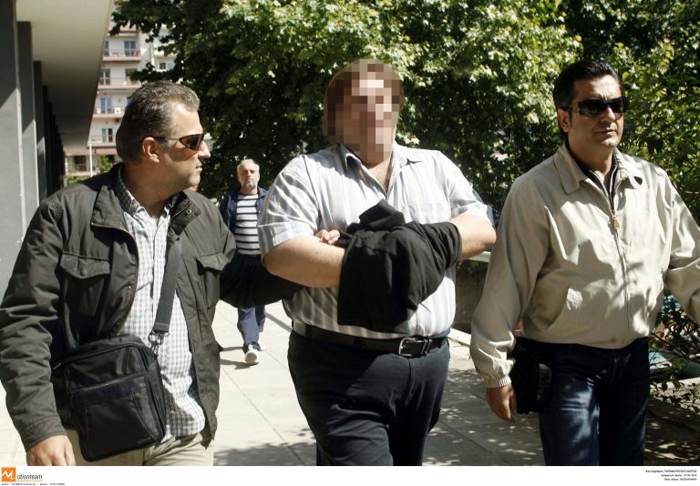 Θεσσαλονίκη: »Εκτελούσα άνωθεν εντολές»! | Newsit.gr Θεσσαλονίκη: »Εκτελούσα άνωθεν εντολές»! | Newsit.gr