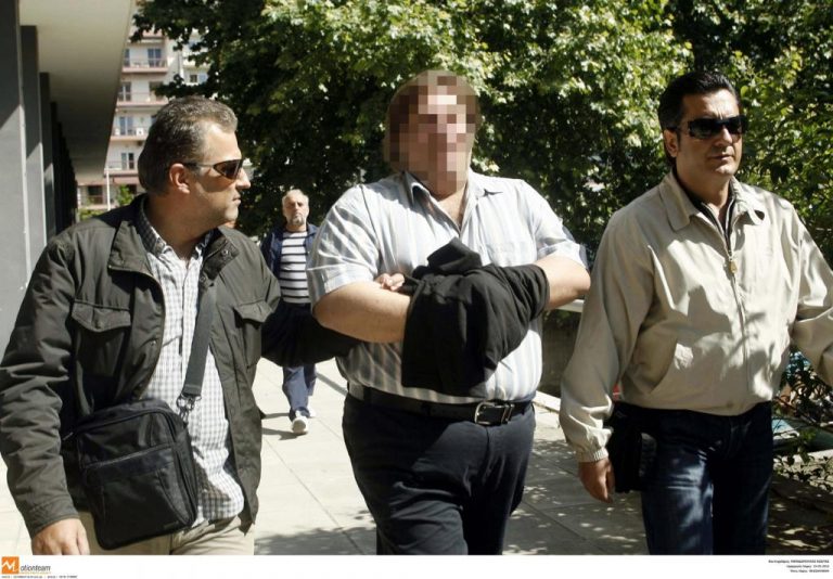 Θεσσαλονίκη: Βγαίνει από τη φυλακή ο Π. Σαξώνης για το σκάνδαλο στο Δήμο | Newsit.gr Θεσσαλονίκη: Βγαίνει από τη φυλακή ο Π. Σαξώνης για το σκάνδαλο στο Δήμο | Newsit.gr