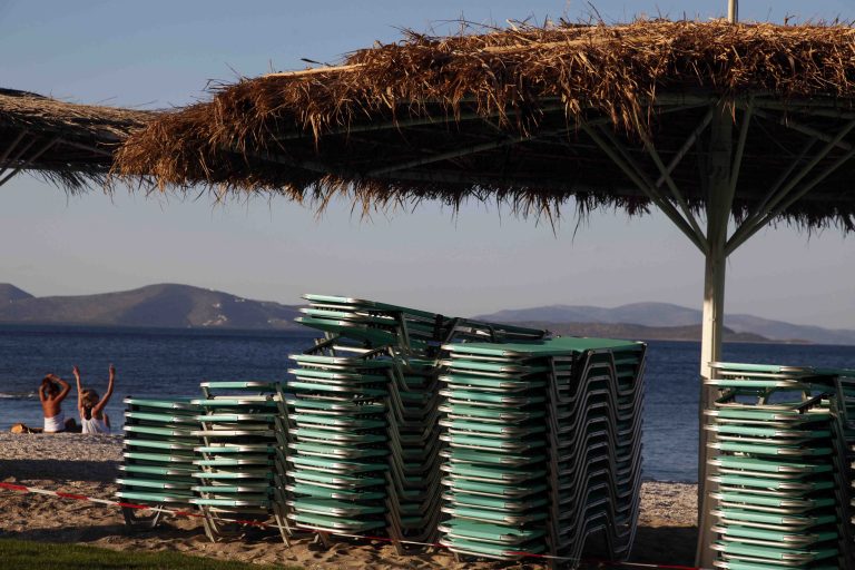 Κως: Πρωτοφανής επίθεση σε επιχειρηματία για λίγες ξαπλώστρες! | Newsit.gr Κως: Πρωτοφανής επίθεση σε επιχειρηματία για λίγες ξαπλώστρες! | Newsit.gr