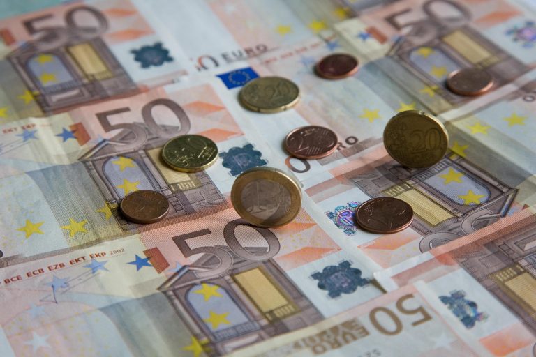 Πόσα χρωστούν τα υπουργεία και τα ασφαλιστικά ταμεία στους ιδιώτες | Newsit.gr Πόσα χρωστούν τα υπουργεία και τα ασφαλιστικά ταμεία στους ιδιώτες | Newsit.gr
