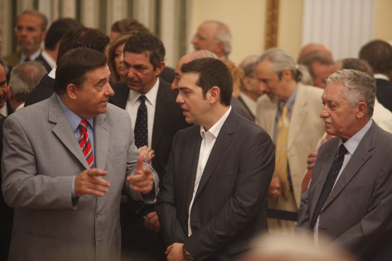 Καρατζαφέρης: «Ξεπέζεψε Αλέξη!» | Newsit.gr Καρατζαφέρης: «Ξεπέζεψε Αλέξη!» | Newsit.gr
