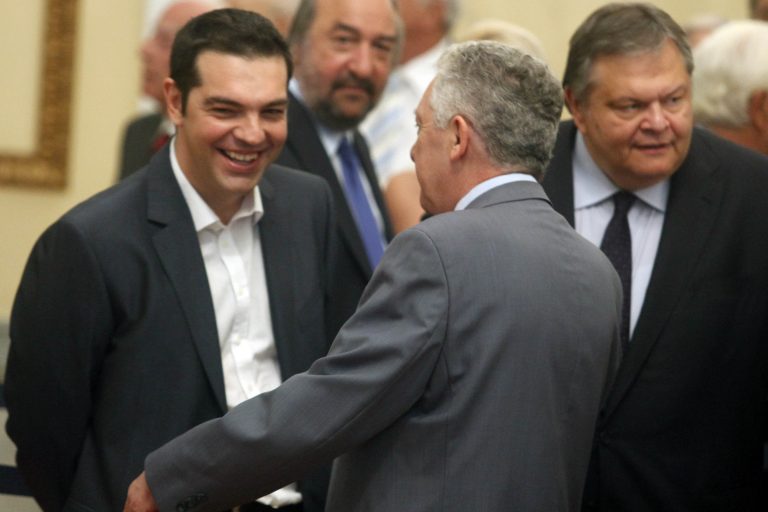 Απόψε στο ίδιο τραπέζι Τσίπρας, Βενιζέλος, Κουβέλης, Παπαρήγα | Newsit.gr Απόψε στο ίδιο τραπέζι Τσίπρας, Βενιζέλος, Κουβέλης, Παπαρήγα | Newsit.gr