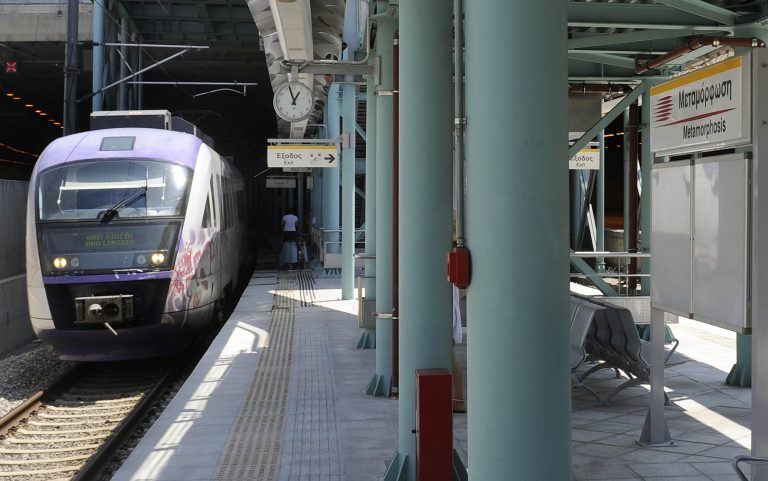 Κορινθία: Εφιαλτική νύχτα για υπάλληλο του Προαστιακού – Την λήστεψαν στο γραφείο της! | Newsit.gr Κορινθία: Εφιαλτική νύχτα για υπάλληλο του Προαστιακού – Την λήστεψαν στο γραφείο της! | Newsit.gr