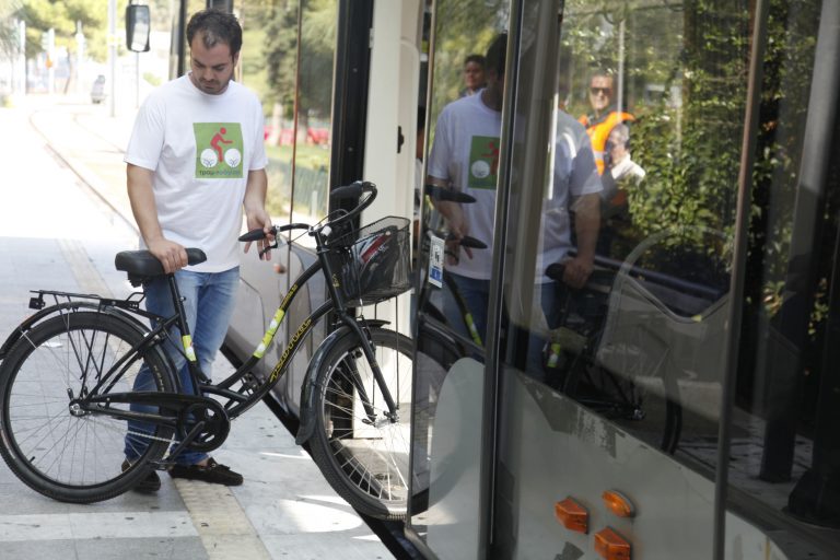Θεσσαλονίκη: Γρήγορα, οικονομικά και πάνω απ’ όλα… οικολογικά! | Newsit.gr Θεσσαλονίκη: Γρήγορα, οικονομικά και πάνω απ’ όλα… οικολογικά! | Newsit.gr