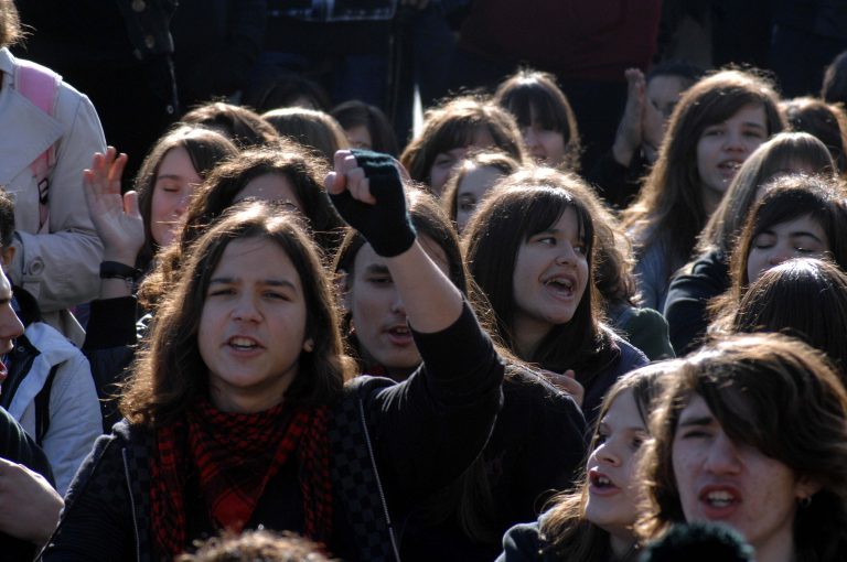 Πορεία μαθητών στη Φλώρινα για την διακοπή των δρομολογίων του ΟΣΕ | Newsit.gr Πορεία μαθητών στη Φλώρινα για την διακοπή των δρομολογίων του ΟΣΕ | Newsit.gr