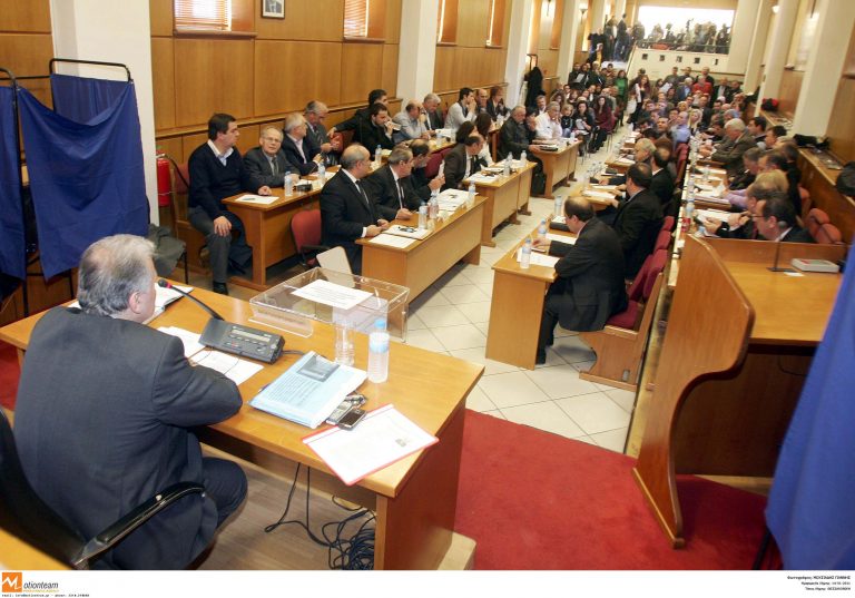Μακεδονία: Πανδαιμόνιο για τον Π.Ψωμιάδη στο περιφερειακό συμβούλιο! | Newsit.gr Μακεδονία: Πανδαιμόνιο για τον Π.Ψωμιάδη στο περιφερειακό συμβούλιο! | Newsit.gr
