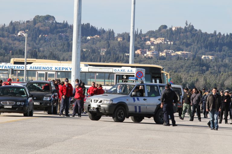 Έβρος: Τους έπιασαν την ώρα που έβγαιναν από τη βάρκα! | Newsit.gr Έβρος: Τους έπιασαν την ώρα που έβγαιναν από τη βάρκα! | Newsit.gr