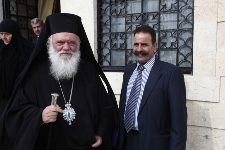 Προβληματισμένος και ο Αρχιεπίσκοπος για την Κάρτα του Πολίτη | Newsit.gr Προβληματισμένος και ο Αρχιεπίσκοπος για την Κάρτα του Πολίτη | Newsit.gr