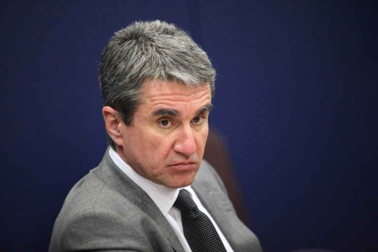 Τα εμβόλια κατά της γρίπης υπάρχουν – Γιατί δεν έγινε καμπάνια από το υπουργείο Υγείας – ‘Ηδη μετράμε 62 νεκρούς! | Newsit.gr Τα εμβόλια κατά της γρίπης υπάρχουν – Γιατί δεν έγινε καμπάνια από το υπουργείο Υγείας – ‘Ηδη μετράμε 62 νεκρούς! | Newsit.gr