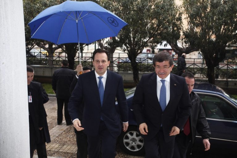 Αχμετ Νταβούτογλου: ”Ελληνικό νησί το Καστελόριζο αλλα…” | Newsit.gr Αχμετ Νταβούτογλου: ”Ελληνικό νησί το Καστελόριζο αλλα…” | Newsit.gr