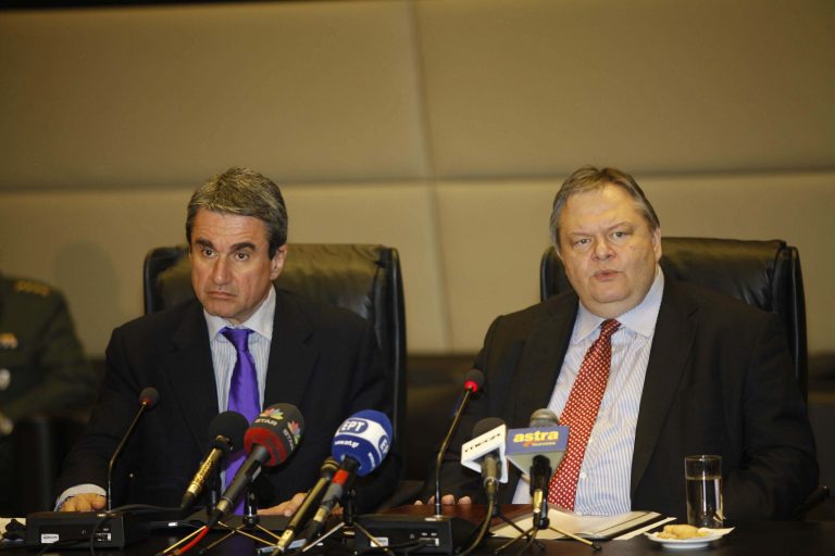 Λοβέρδος:»Εγώ την επιστολή την έστειλα στο Βενιζέλο, όχι στο Μανιάτη» | Newsit.gr Λοβέρδος:»Εγώ την επιστολή την έστειλα στο Βενιζέλο, όχι στο Μανιάτη» | Newsit.gr