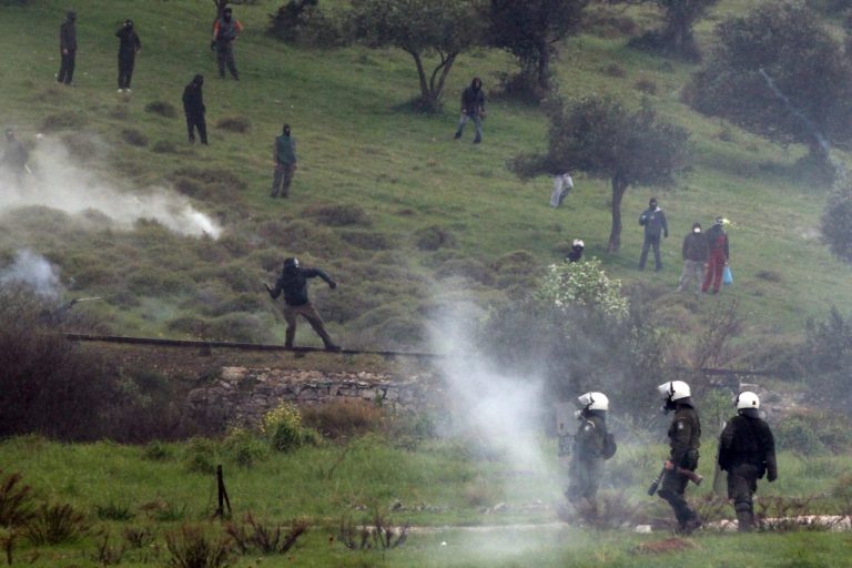 Κερατέα: Το νεο γαλατικό χωριό – «Κακώς μας έβαλαν μπροστά», λένε οι αστυνομικοί | Newsit.gr Κερατέα: Το νεο γαλατικό χωριό – «Κακώς μας έβαλαν μπροστά», λένε οι αστυνομικοί | Newsit.gr