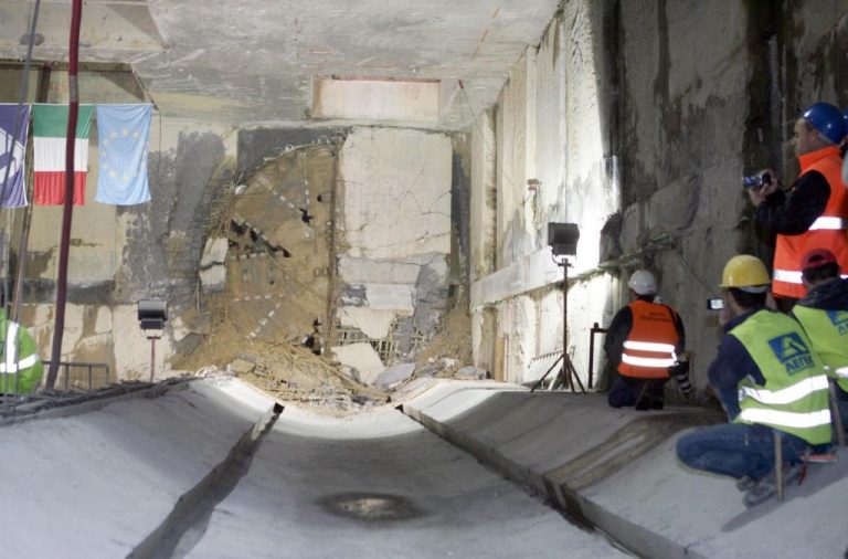 Θεσσαλονίκη: Το 2016 το ΜΕΤΡΟ θα δοθεί στους πολίτες | Newsit.gr Θεσσαλονίκη: Το 2016 το ΜΕΤΡΟ θα δοθεί στους πολίτες | Newsit.gr