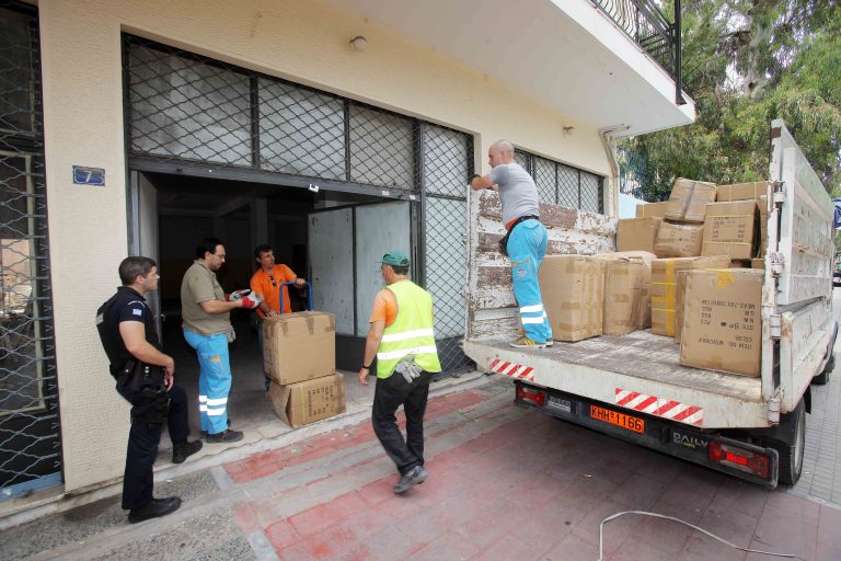 Ηράκλειο: Το κατάστημα της εξαπάτησης – Πλήρωναν τον κούκο για αηδόνι! | Newsit.gr Ηράκλειο: Το κατάστημα της εξαπάτησης – Πλήρωναν τον κούκο για αηδόνι! | Newsit.gr